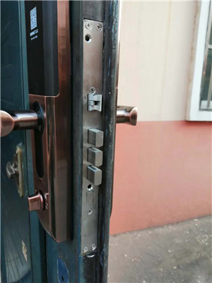 伊犁州伊宁市指纹锁上门开锁多少钱