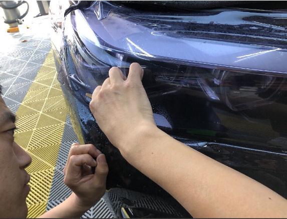 郑州汽车漆面保护膜怎么贴？为什么要使用汽车漆面保护膜？