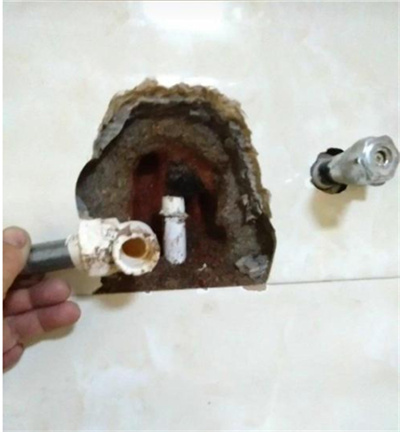 清远市.联湖花园业主检测阳台漏水