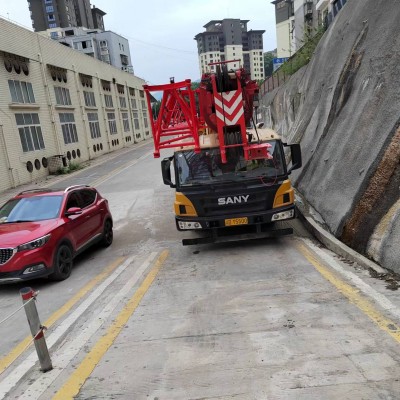 在奉节租吊车的这个过程中应该注意什么