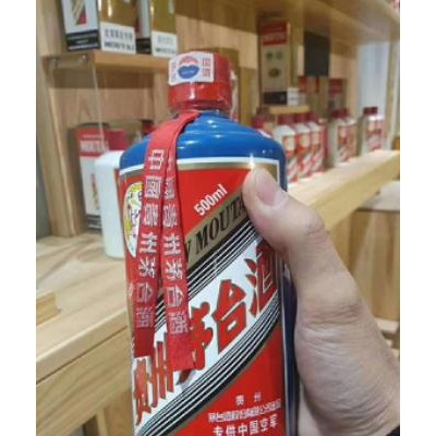 泉州回收铁盖茅台酒瓶，30年茅台酒瓶