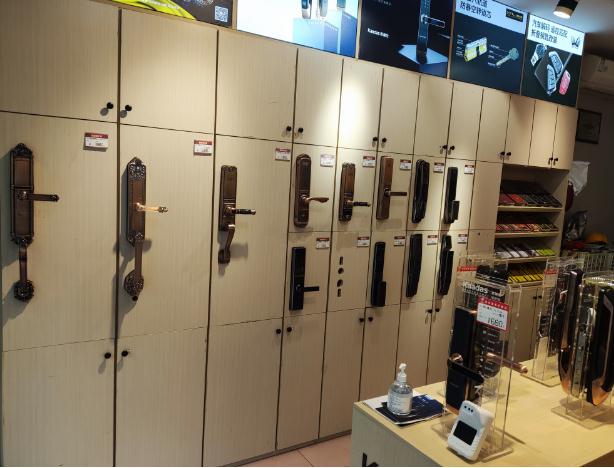 福州市仓山区鹏安锁具店门店指纹锁