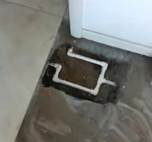 埋在墙里的水管漏水怎么办呢？大连管道漏水检测告诉你