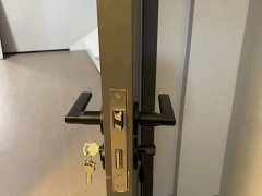 诏安换锁电话分析购买家用防盗门锁需要注意事项