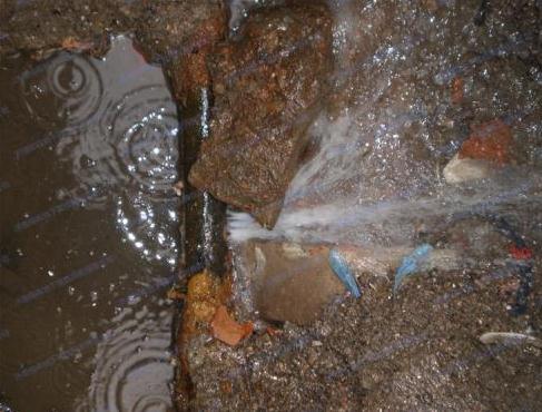 我们应该怎样检测水管漏水点-- 珠海勇哥漏水检测公司