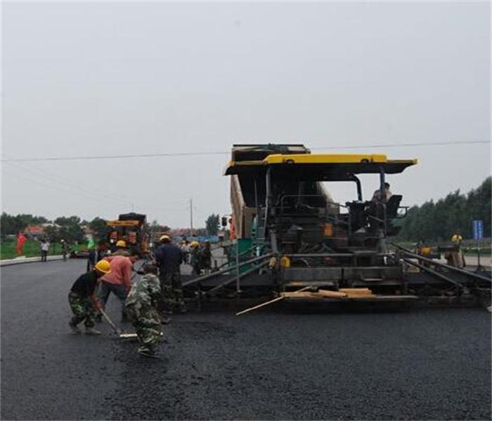 武汉沥青路面施工沥青道路建筑、沥青道路养护-- 湖北竟成道路工程有限公司