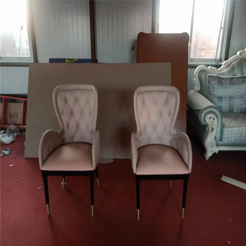 郑州翻新沙发的技巧，让你的旧沙发焕然一新-- 郑州杨师傅沙发翻新经营部