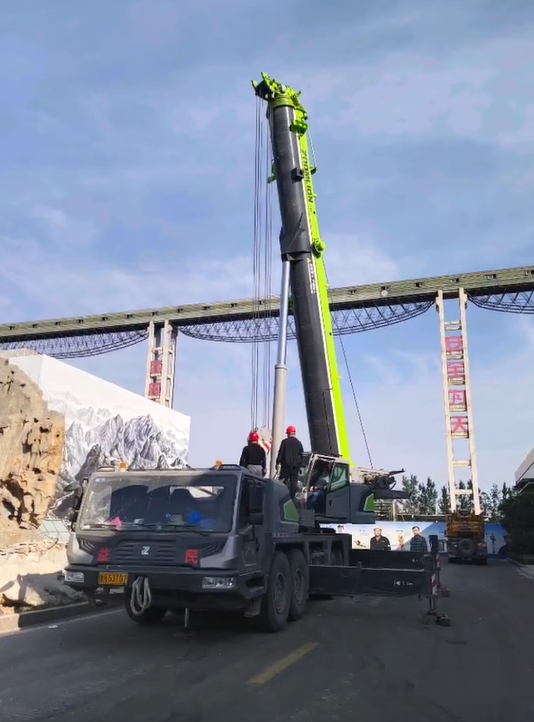 泗水吊车租赁关于吊装和安装的选择-- 泗水建康吊装工程有限公司