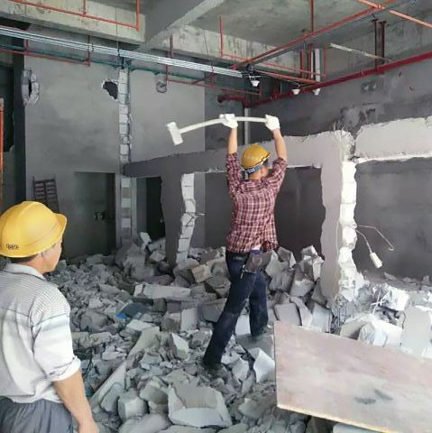 广州打拆商铺门店店铺拆除公司施工队-- 广州小罗打拆队