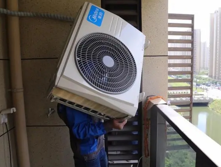 你知道在重庆铜梁区上门安装一台空调需要花费多少费用吗？-- 铜梁区中南电器维修中心