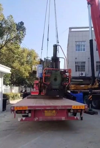 在平湖租赁吊车有哪些事项需要特别注意？-- 平湖市鸿腾起重搬运有限公司
