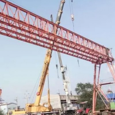 什么是影响吊车工作稳定性的潜在因素？