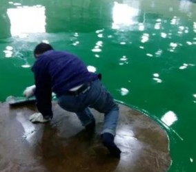 哪种地坪材料可增强医院放射科的防护性能？