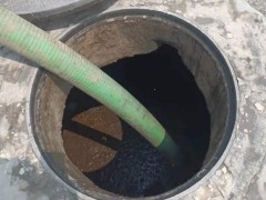 疏通厕所的化学药剂使用有何注意事项？