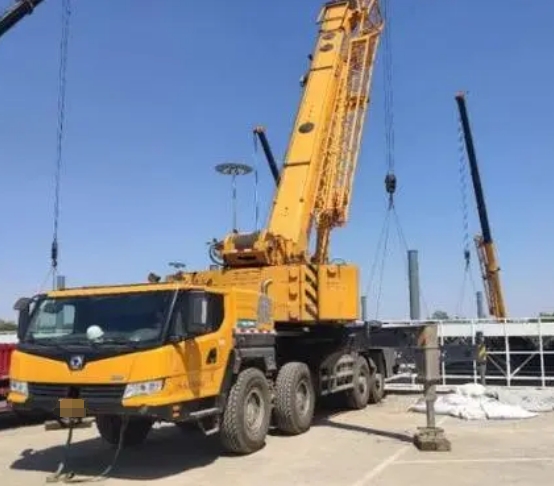 设备吊运途中遭遇突发情况，该如何应对？-- 清远市守信吊装吊车出租服务中心