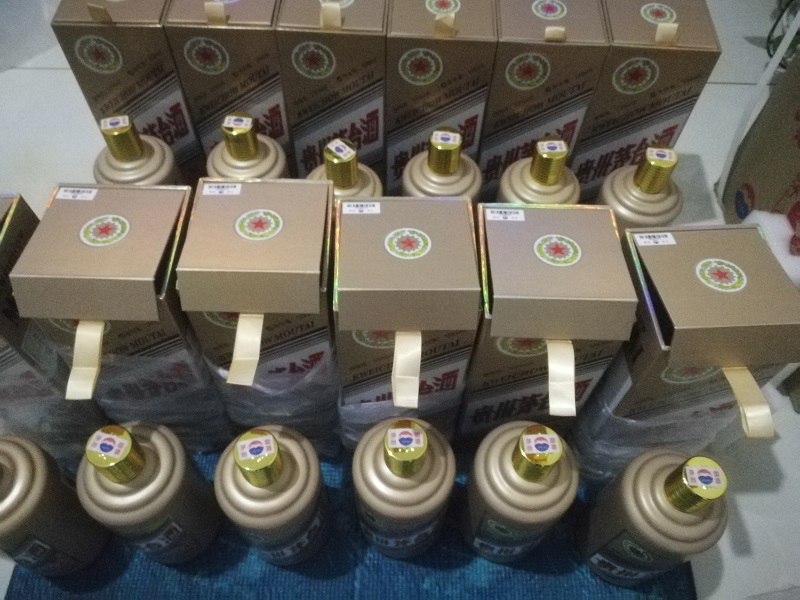 青岛名酒礼品回收,诚信回收-- 青岛伙玉烟酒礼品回收行