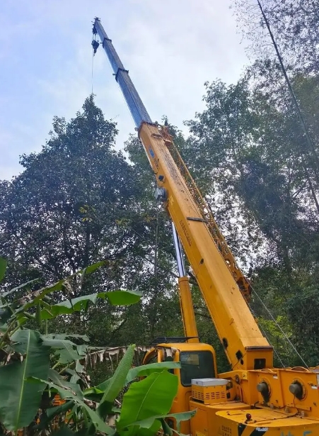 吊车在狭窄场地能作业吗，吊车出租怎么谈价格？-- 沂源县吊装吊车出租服务中心