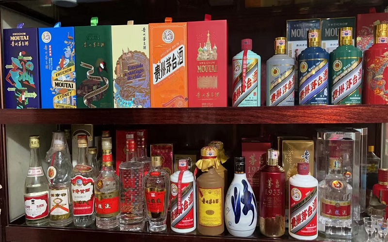 滨州回收烟酒告诉您哪些茅台酒值得收藏-- 滨州本地烟酒礼品回收行