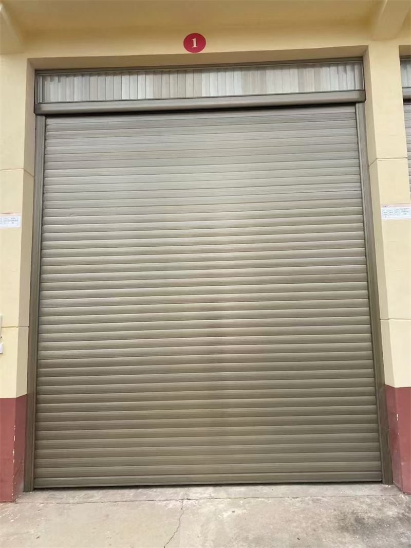 车库门安装指南，步骤与技巧-- 昆明王牌门业有限公司