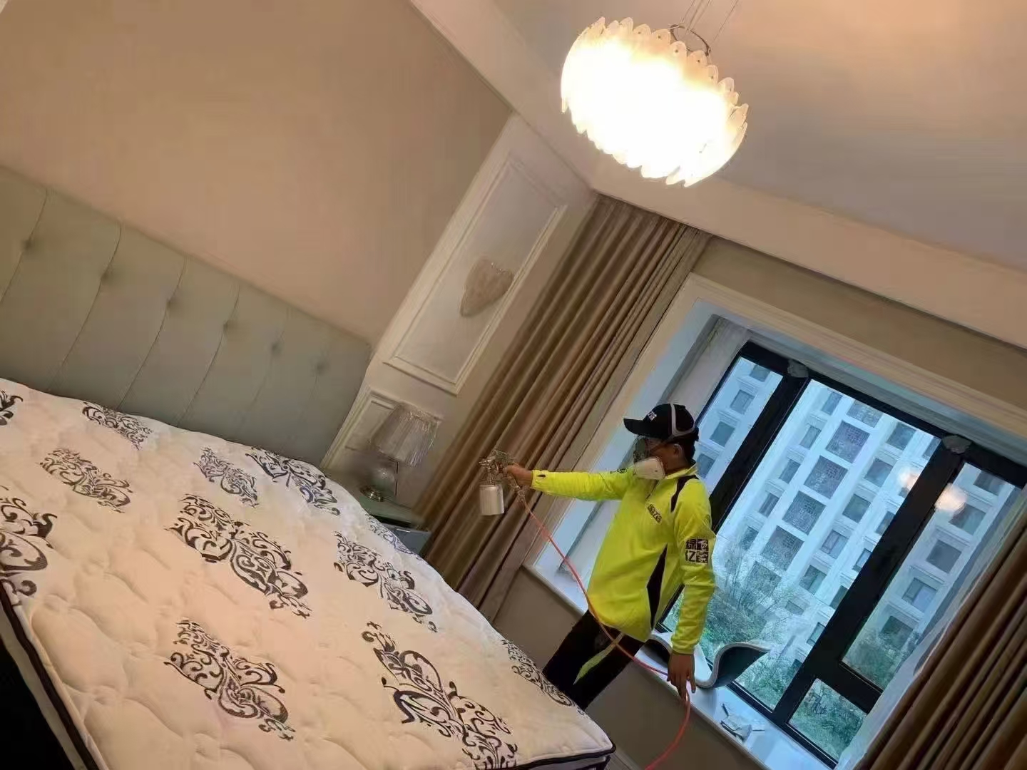 【夏日家居指南】夏天除醛，是选择持续通风还是间歇性闷房？
