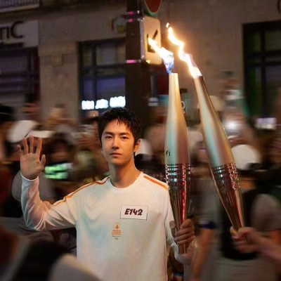 一星多面：揭秘明星如何同时闪耀多个