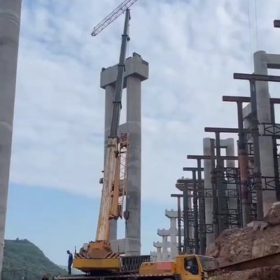 有没有专门适用于狭窄空间作业的小型吊车？