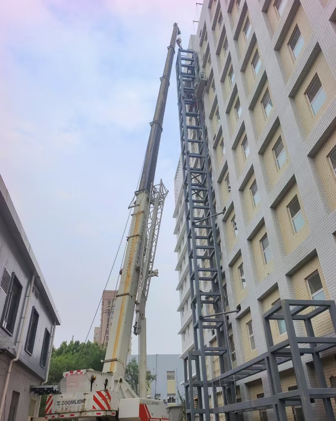 吊车租赁合同中对于双方的权利和义务是如何明确规定的？-- 黄冈市朋友吊装吊车出租服务中心