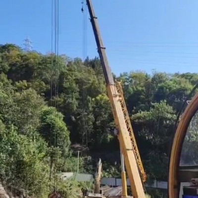 吊车作业过程中对周边建筑物造成潜在