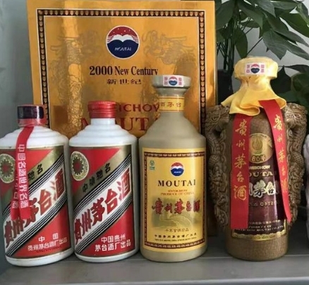 郫县地区葡萄酒与白兰地的区别解析-- 郫县德鑫烟酒回收中心