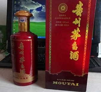 郫县地区教你如何收藏白酒-- 郫县德鑫烟酒回收中心