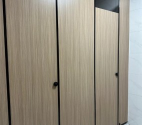 ​卫生间隔断配件生锈了该如何快速更换处理？