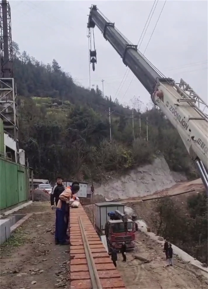 九江地区25吨汽车吊出租价格为何比周边城市更实惠？