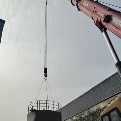 如何避免因天气突变导致的吊车租赁违