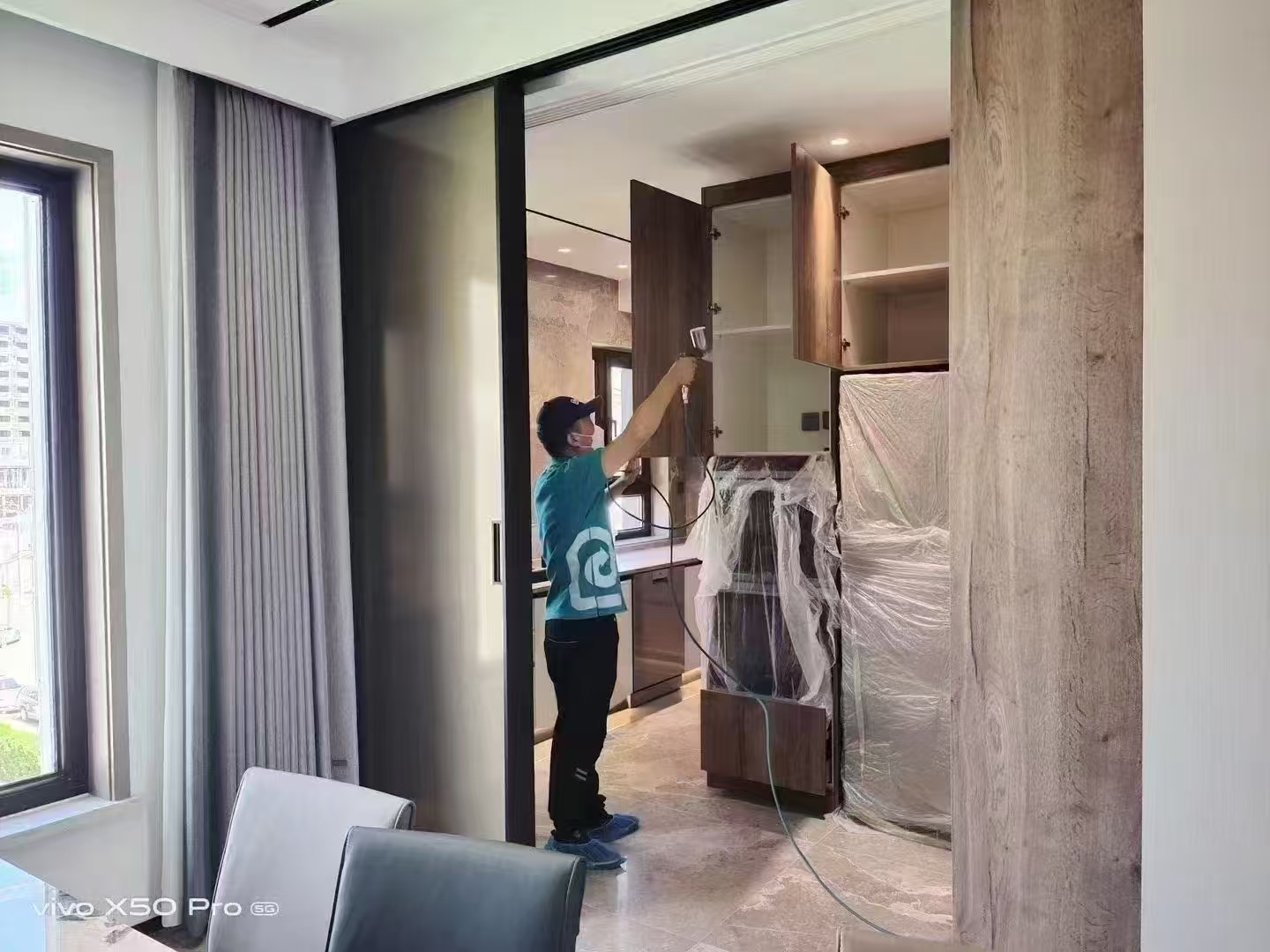 云浮除甲醛公司教您如果室内有甲醛超标的现象,应该如何处理呢-- 云浮心呼吸环保除甲醛公司