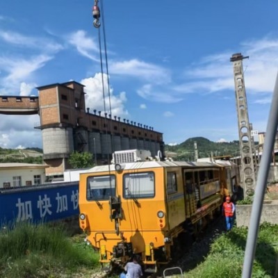 在剑阁县租赁吊车叉车，租赁公司是否