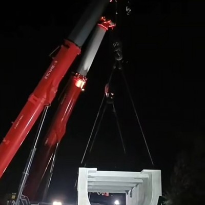 山区道路抢险救援，应急吊车租赁服务如何快速响应？