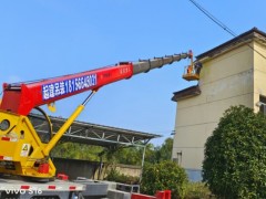 池州市120吨吊车出租用于桥梁架设，租赁价格含运输费吗？