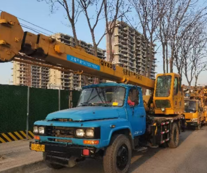 为什么建筑工程行业会经常使用到汽车吊？-- 蓝田县大寨吊装公司
