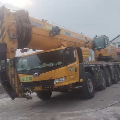 吊车在进行大型钢结构网架吊装时怎样