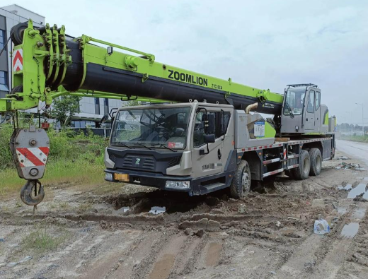 大型变压器吊运如何选择合适起吊高度的吊车？-- 梧州东建吊装服务公司