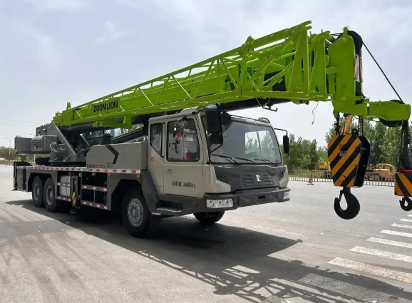 怎样才能找到一家可靠且价格合理的梧州市吊车出租公司？-- 梧州东建吊装服务公司