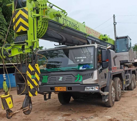 吊车液压油油位低会造成什么危害