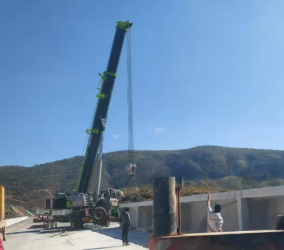 吊车作业后需对支腿的伸缩油缸进行哪些检查？