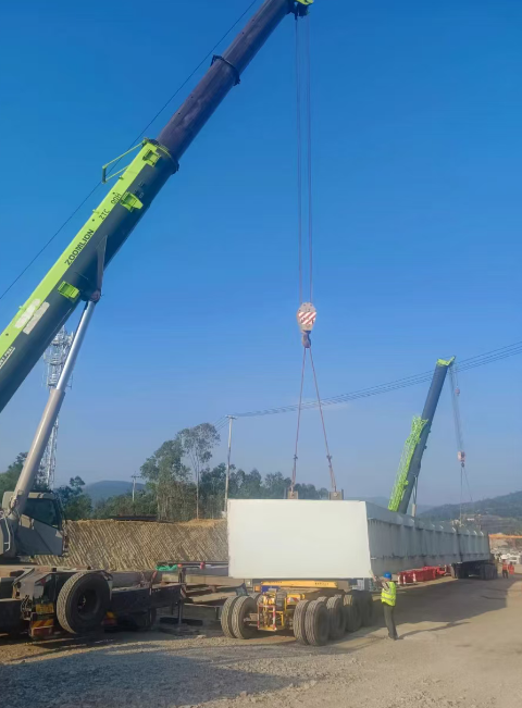 楚雄吊车出租报价透明！30吨设备租赁费用明细表全公开-- 楚雄市曹力吊装吊车出租服务公司