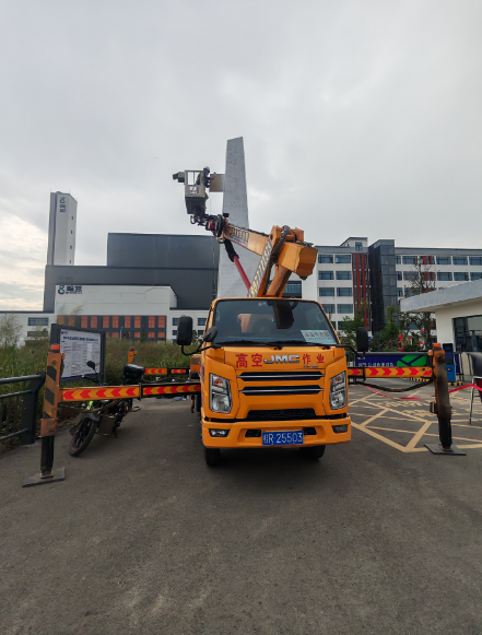 高空车租赁1天和1个月的费用差异居然这么大？-- 桂平市一号高空车租赁服务中心