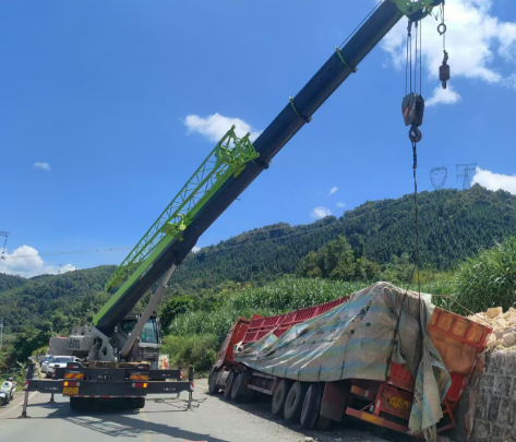 租富宁随车吊，吊具磨损严重作业安全吗？-- 砚山县峻铭机械设备租赁服务部