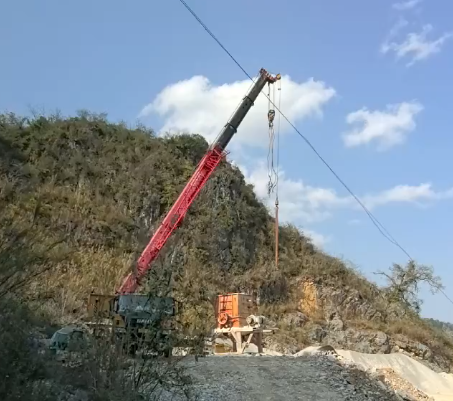 富宁租随车吊，吊臂伸展有异响敢用吗？-- 砚山县峻铭机械设备租赁服务部