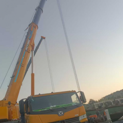 吊车在城市狭窄街道作业的安全要点有