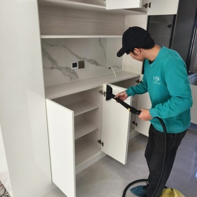 新装修的房子气味很大，是甲醛超标了