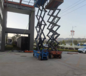 城市高空作业解决方案：整合高空车、登高车出租的专业化服务